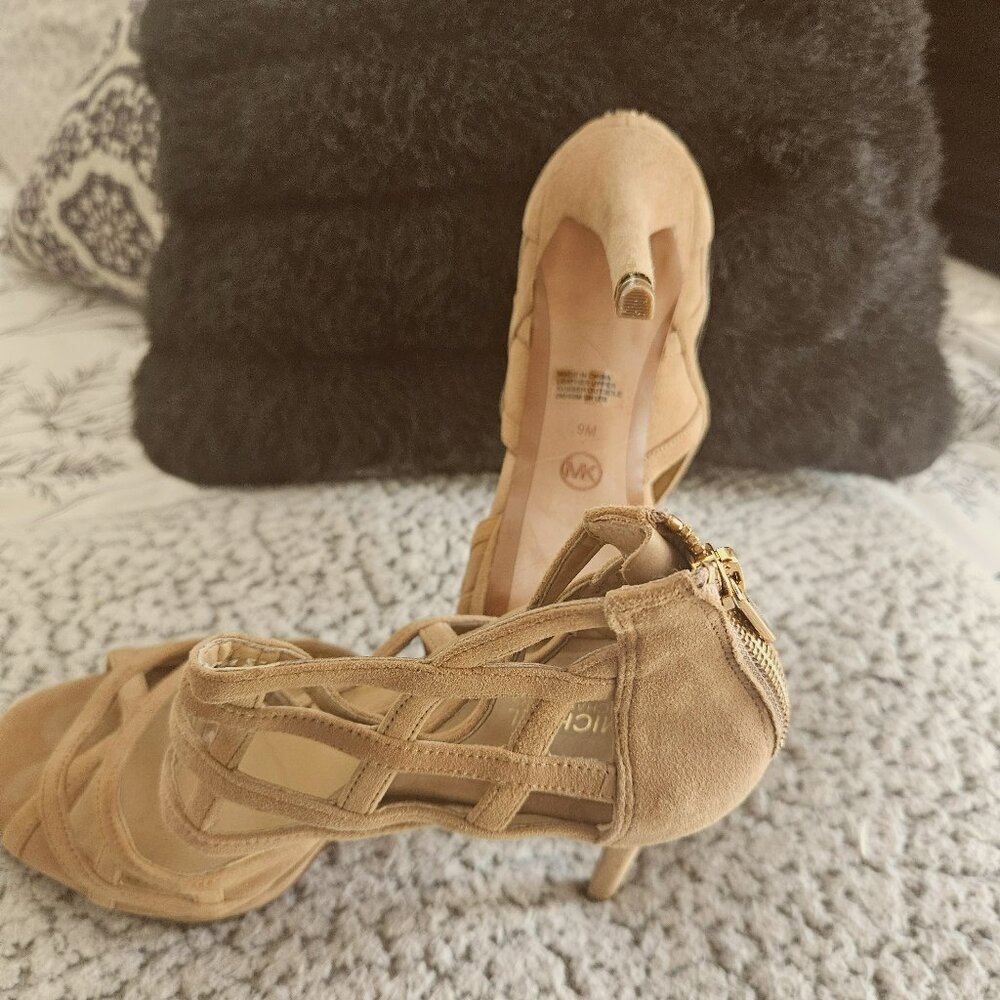 Michael Michael Kors Beige Gladiator Strappy  Bootie  Sandel Size 9 - Picture 2 of 3